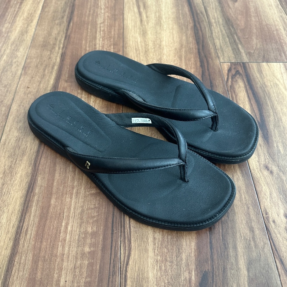 Reef Women's Lofty Lux Flip Flops Sandals